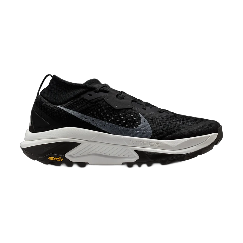 ナイキ ACG Zegama 3